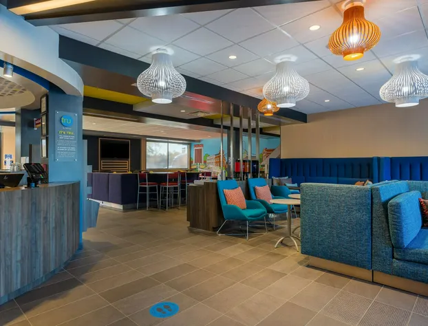 Tru by Hilton Ashland hotel detail image 1