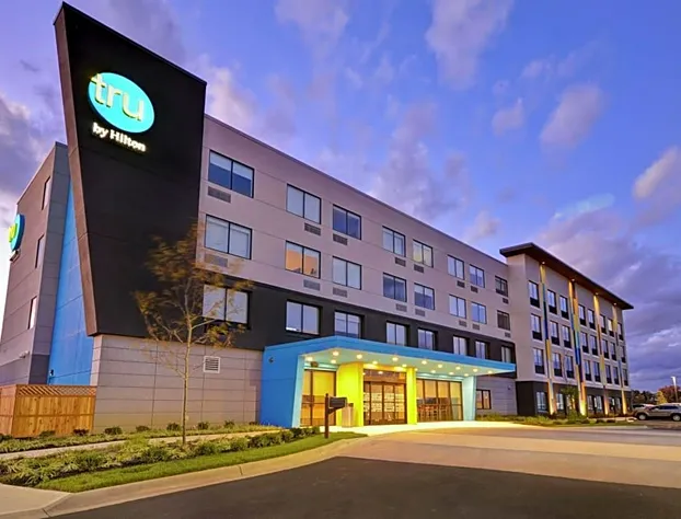 Tru by Hilton Mason Kings Island hotel detail image 1