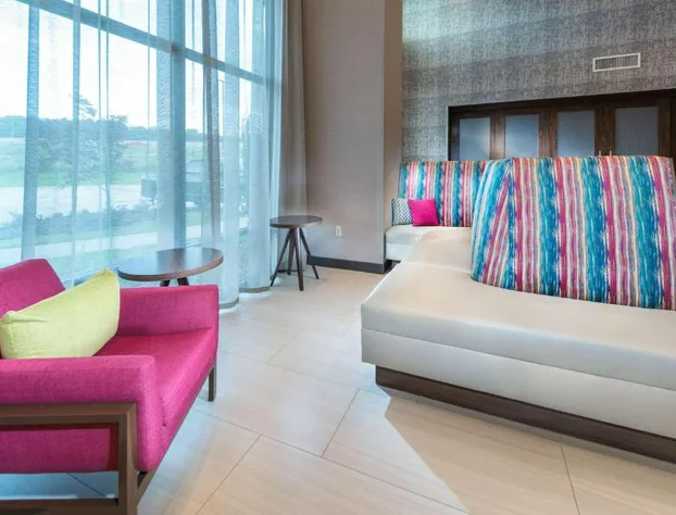 Hampton Inn & Suites Conway hotel detail image 1