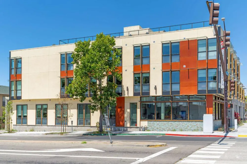 Aiden by Best Western Berkeley hotel hero