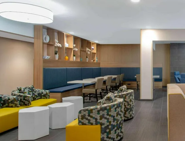 Microtel Inn & Suites by Wyndham Amsterdam hotel detail image 4