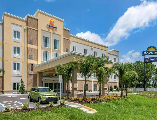 Comfort Suites Daytona Beach - Speedway hotel detail image 1