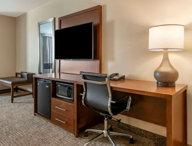 Comfort Suites Daytona Beach - Speedway hotel detail image 4