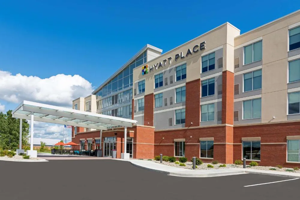 Hyatt Place Flint / Grand Blanc hotel hero