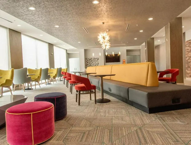 La Quinta Inn & Suite by Wyndham Lake City hotel detail image 4