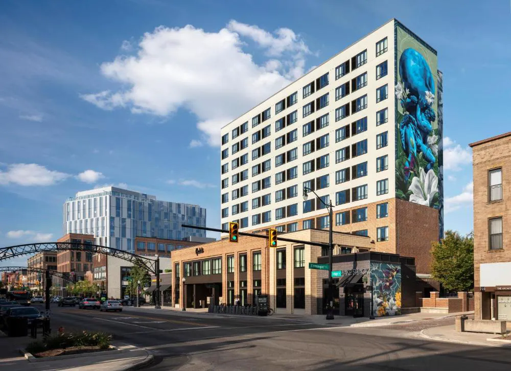 Graduate by Hilton Columbus hotel hero