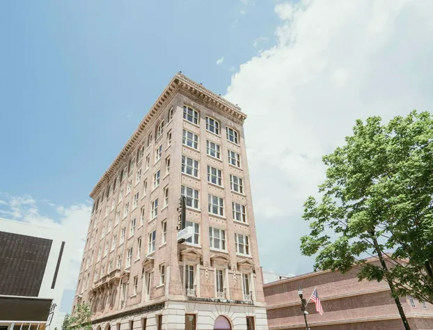 The Esquire Hotel Downtown Gastonia, an Ascend Collection Hotel hotel detail image 2