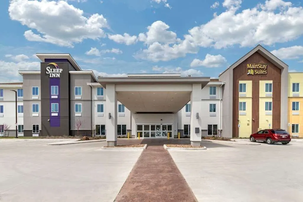 MainStay Suites Spokane Airport hotel hero