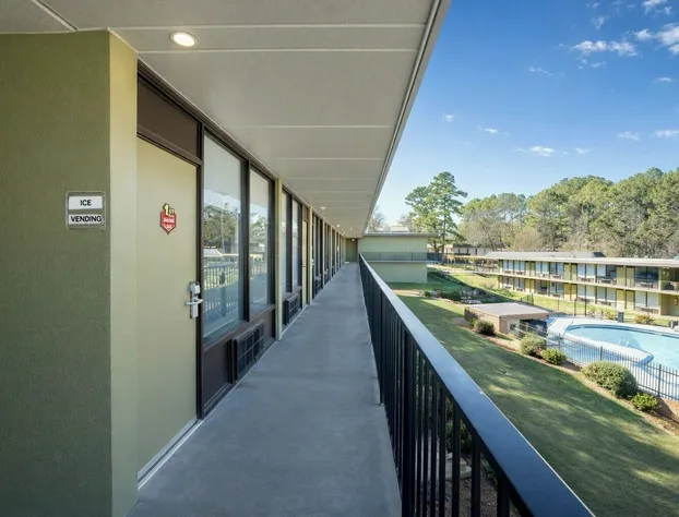 1st Place Hotel Decatur I-20 East Atlanta hotel detail image 2