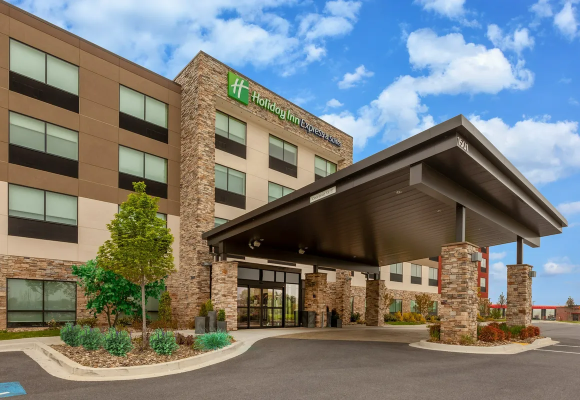 Holiday Inn Express & Suites Brunswick - Harpers Ferry Area by IHG hotel hero