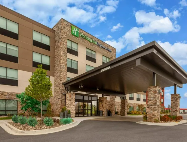 Holiday Inn Express & Suites Brunswick - Harpers Ferry Area by IHG hotel detail image 1