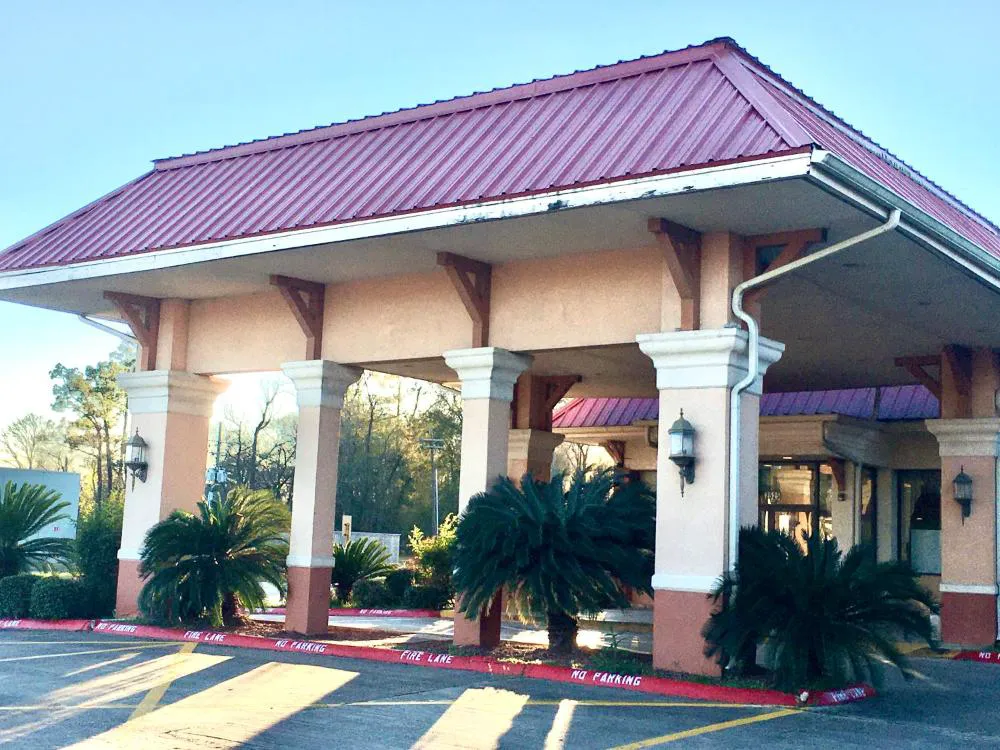 The Grand Hotel Spindletop hotel hero