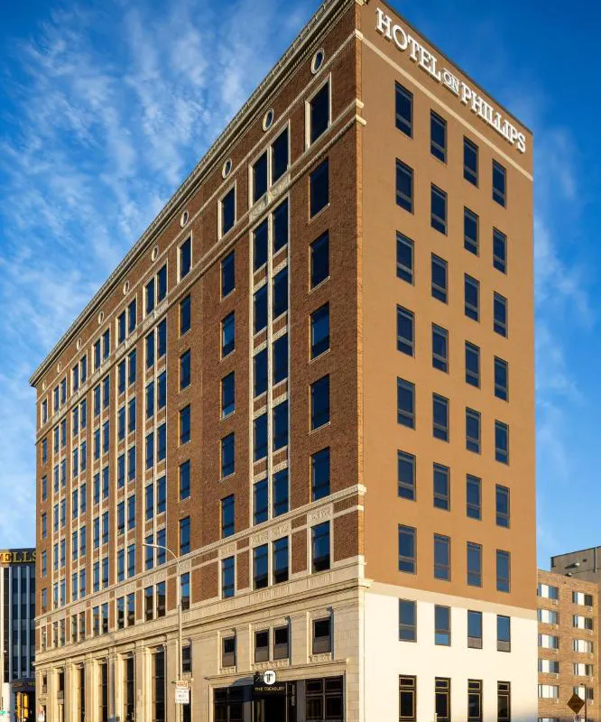 Hotel On Phillips hotel hero
