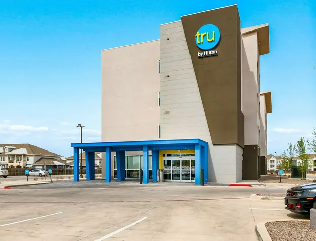 Tru By Hilton Midland hotel detail image 1