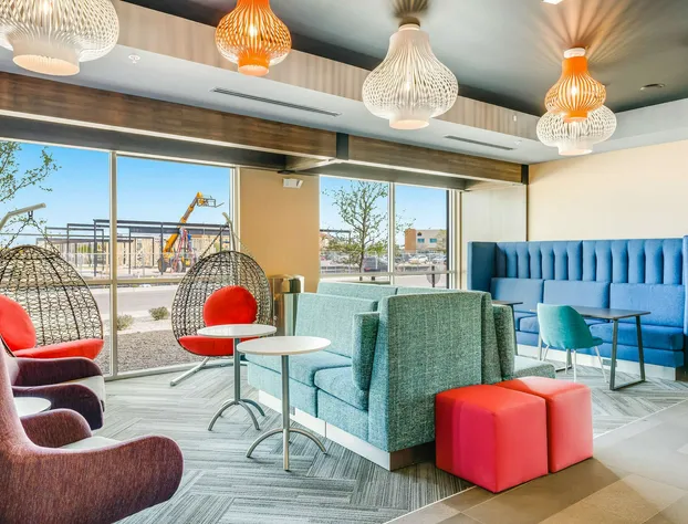 Tru By Hilton Midland hotel detail image 2