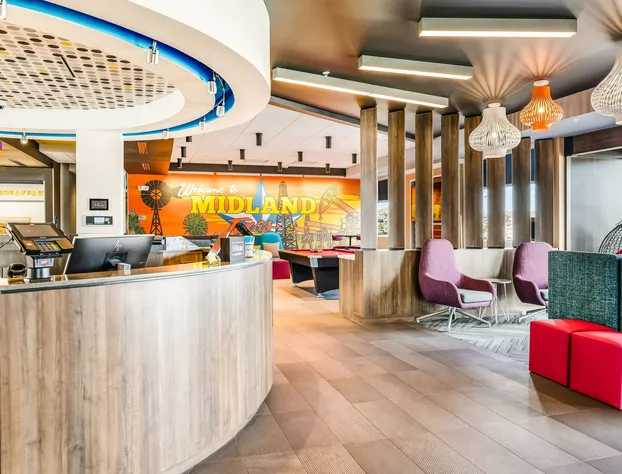 Tru By Hilton Midland hotel detail image 4