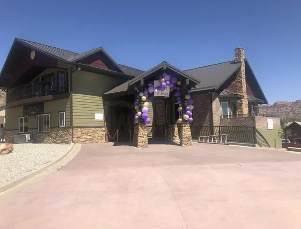 Zion Cliff Lodge hotel detail image 4