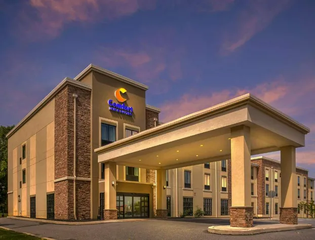 Comfort Inn & Suites Gap Amish Country hotel detail image 2