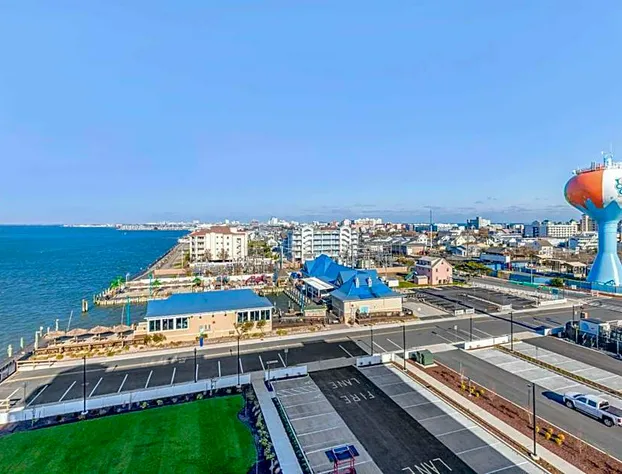 Cambria Hotel Ocean City - Bayfront hotel detail image 2