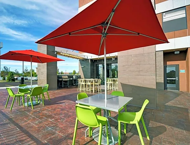 Home2 Suites by Hilton Utica, NY hotel detail image 2