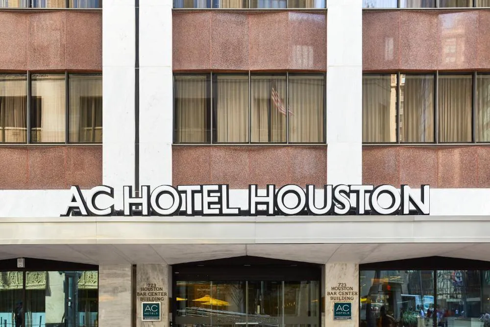 AC Hotel by Marriott Houston Downtown hotel hero
