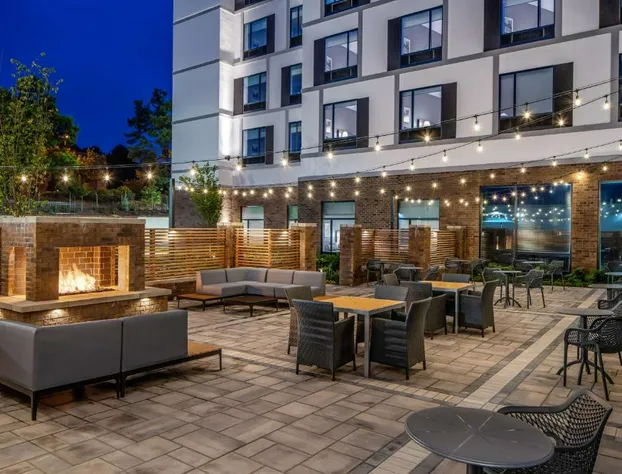 Hampton Inn & Suites Raleigh Midtown hotel detail image 2