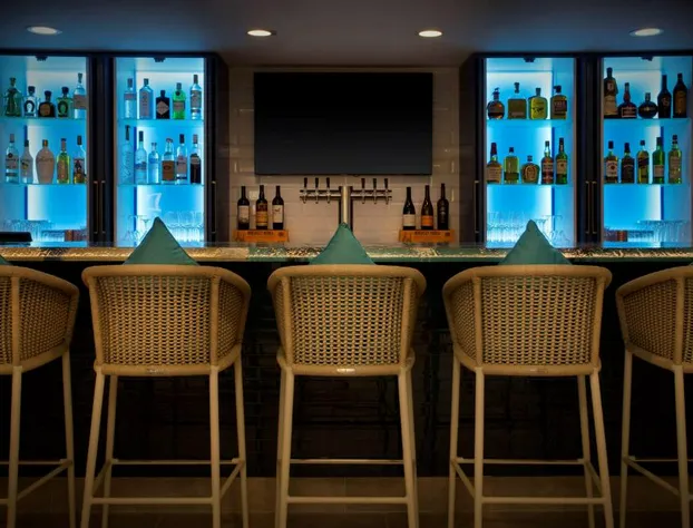 Fenwick Shores, Tapestry Collection by Hilton hotel detail image 2