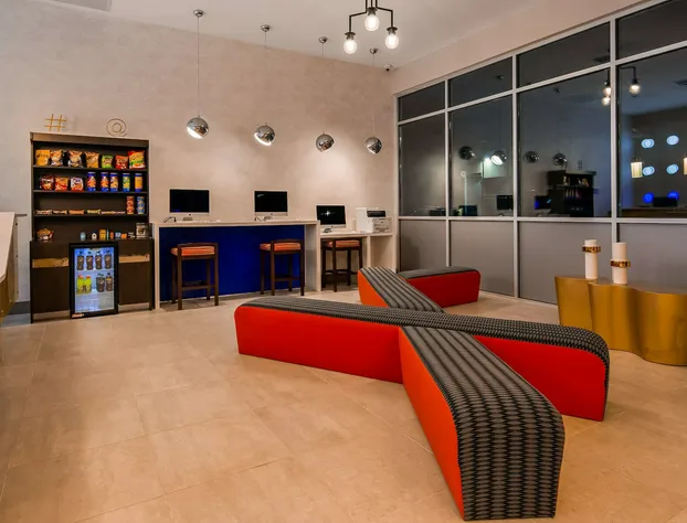 GLō Best Western Brooklyn NYC hotel detail image 2