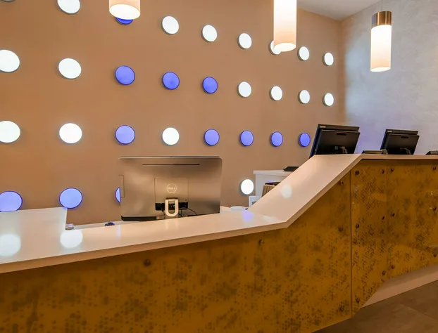 GLō Best Western Brooklyn NYC hotel detail image 3