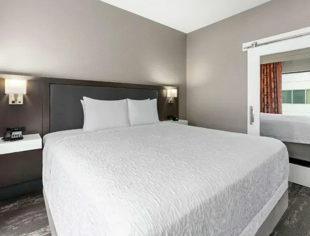 Hampton Inn & Suites Spokane Downtown-South hotel detail image 3