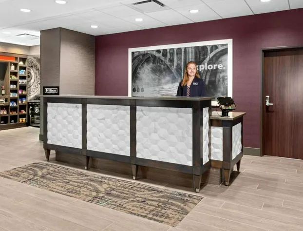 Hampton Inn & Suites Spokane Downtown-South hotel detail image 3