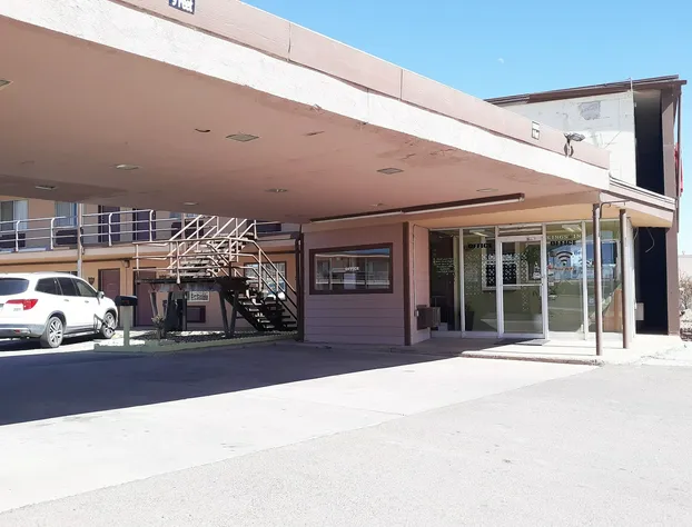 OYO Hotel Kings at Clovis hotel detail image 2