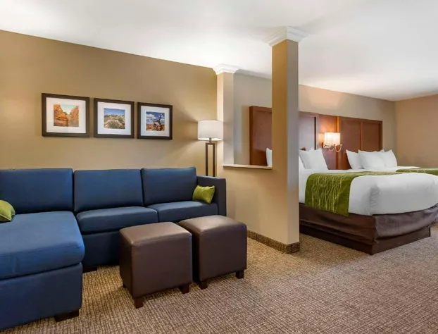 Comfort Suites Albuquerque Airport hotel detail image 2