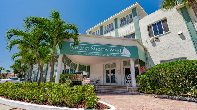 Grand Shores West hotel detail image 1