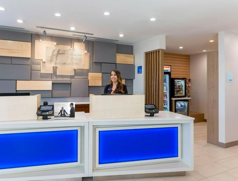 Holiday Inn Express & Suites Chicago O'Hare Airport by IHG hotel detail image 3