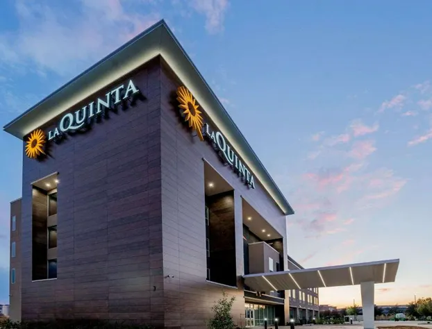 La Quinta Inn & Suites by Wyndham Katy hotel detail image 1