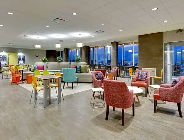 Home2 Suites BY Hilton Hagerstown hotel detail image 2