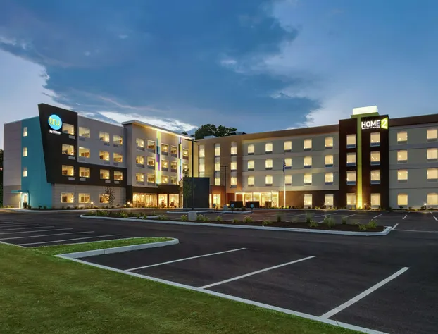 Home2 Suites by Hilton Easton hotel detail image 1