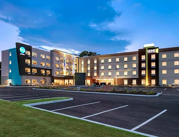 Home2 Suites by Hilton Easton hotel detail image 1