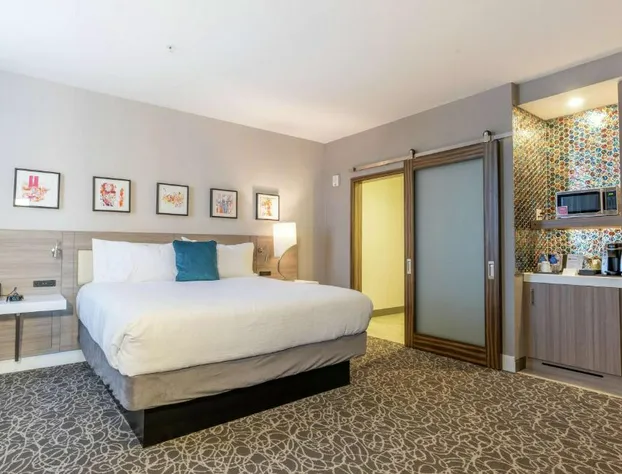 Hilton Garden Inn Wichita Downtown hotel detail image 3