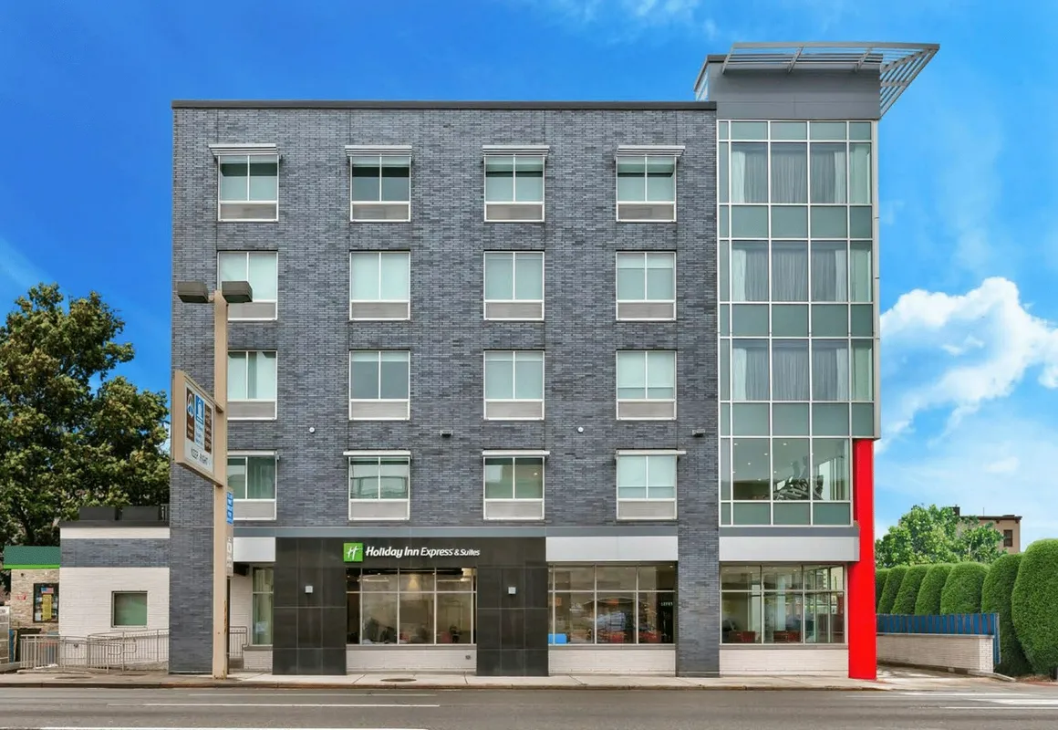 Holiday Inn Express & Suites Jersey City - Holland Tunnel by IHG hotel hero