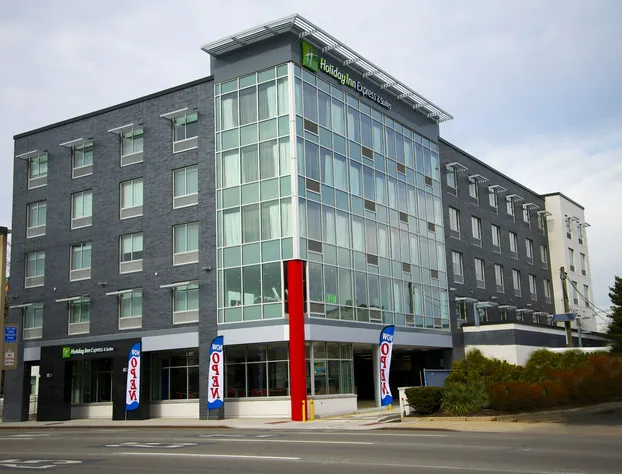 Holiday Inn Express & Suites Jersey City - Holland Tunnel by IHG hotel detail image 2