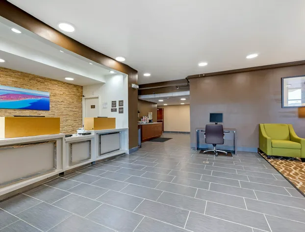 Comfort Inn & Suites Michigan City South hotel detail image 4