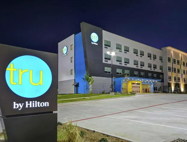 Tru by Hilton Fort Worth Fossil Creek hotel detail image 1