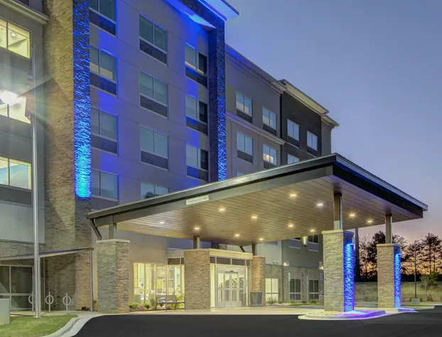Holiday Inn Express & Suites Charlotte Southwest by IHG hotel detail image 1