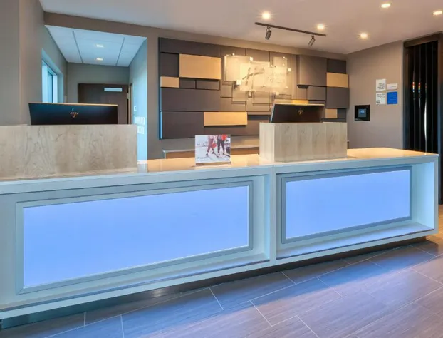 Holiday Inn Express & Suites Cedar Springs – Grand Rapids N by IHG hotel detail image 2