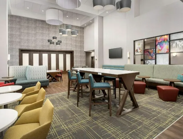 Hampton Inn & Suites Lexington Columbia hotel detail image 4