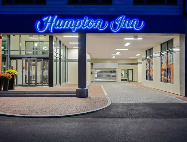 Hampton Inn Salem Boston hotel detail image 1