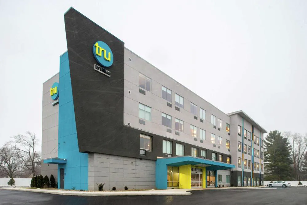 Tru by Hilton Elkhart, IN hotel hero