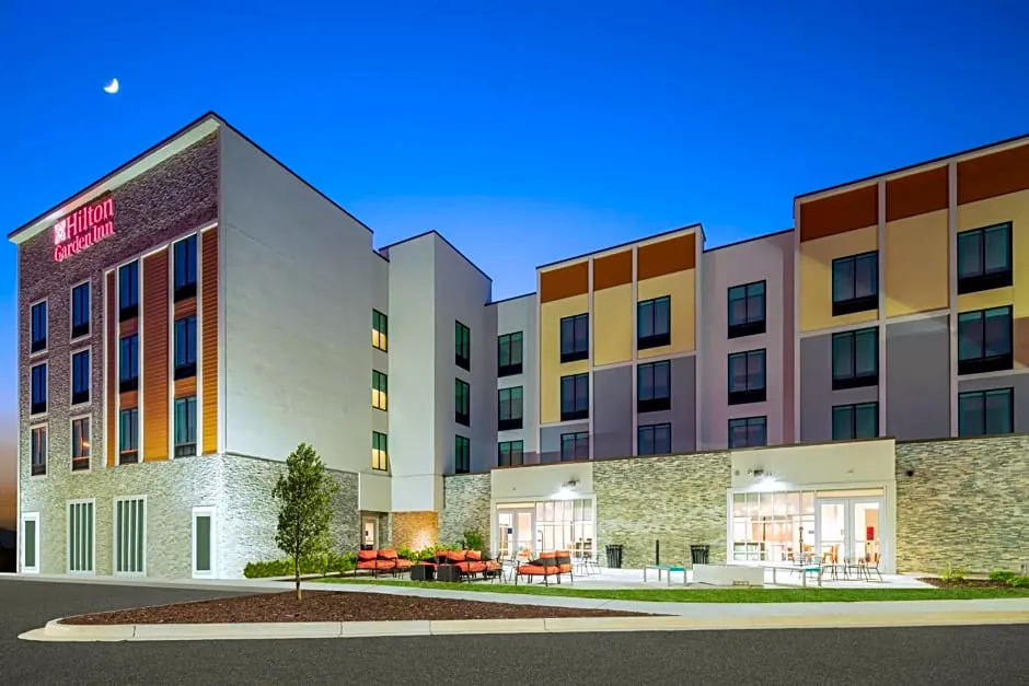 Hilton Garden Inn Brunswick hotel hero